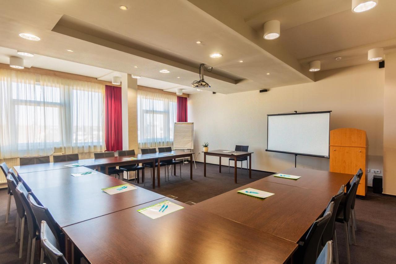Fordan Hotel Pécs Extérieur photo