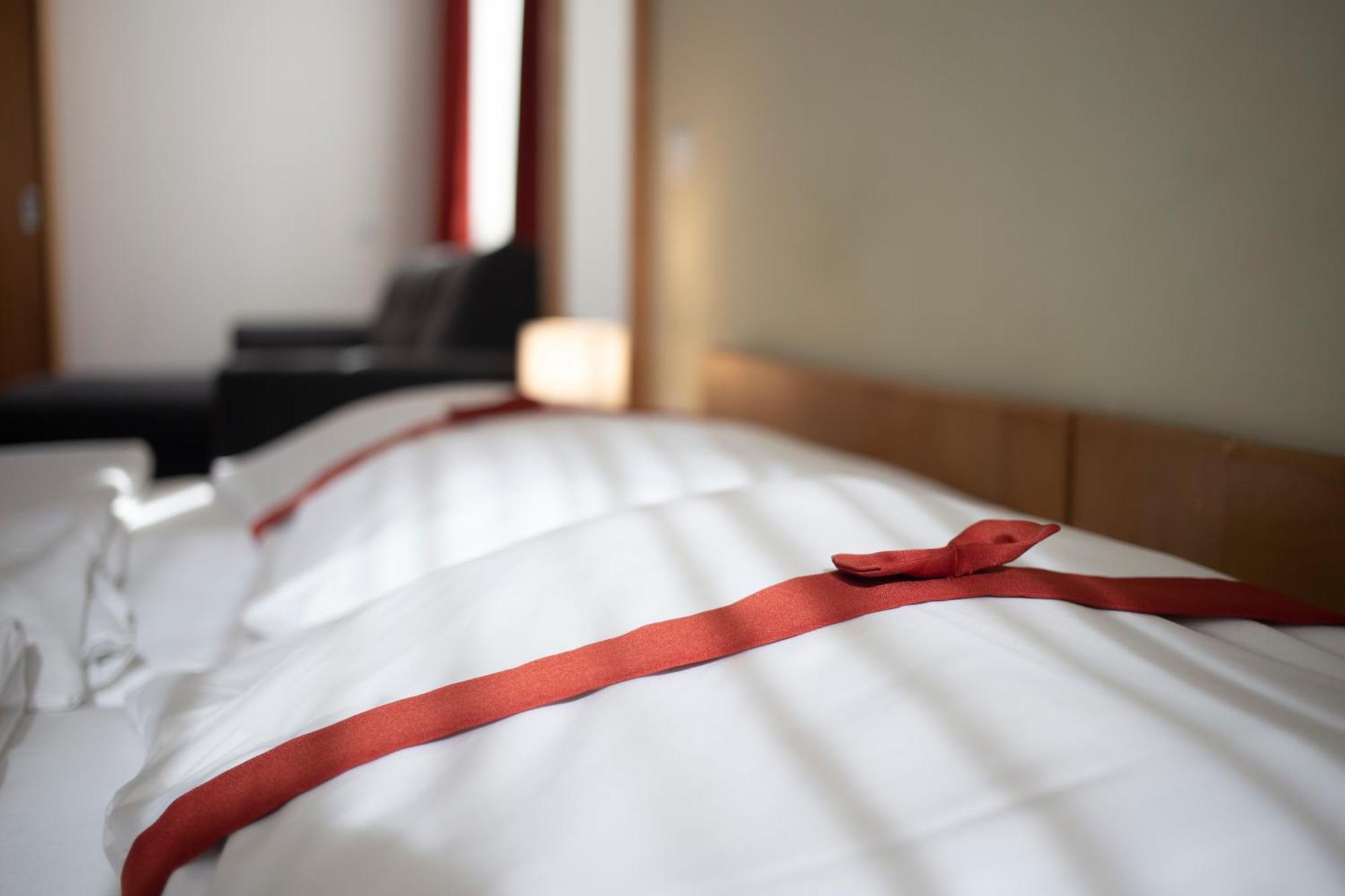 Fordan Hotel Pécs Extérieur photo