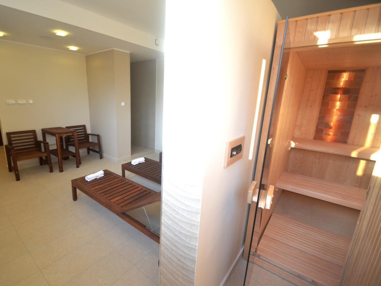 Fordan Hotel Pécs Extérieur photo
