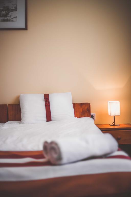 Fordan Hotel Pécs Extérieur photo