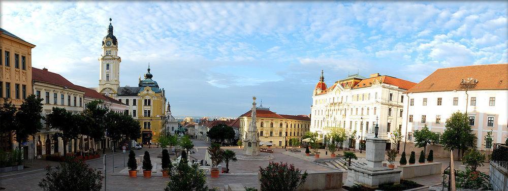 Fordan Hotel Pécs Extérieur photo